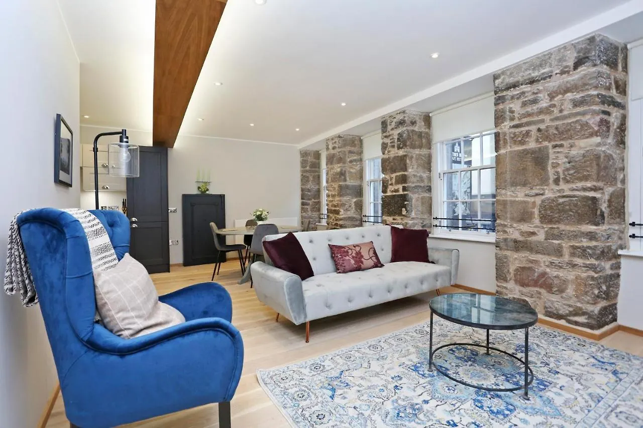Joivy Beautiful 2 Bed Flat On The Royal Mile Apartment Edinburgh 0*,