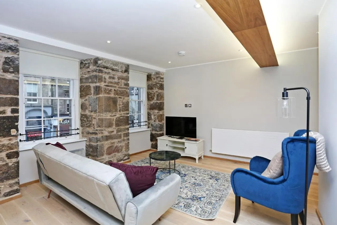 Joivy Beautiful 2 Bed Flat On The Royal Mile Apartment Edinburgh United Kingdom