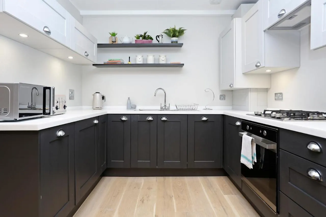Joivy Beautiful 2 Bed Flat On The Royal Mile Apartment Edinburgh United Kingdom